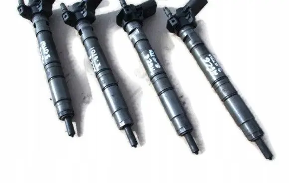 Audi A6 S6 C6 4F Fuel injector