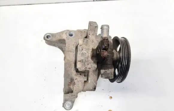 Honda CR-V Power steering pump P3F035561Y