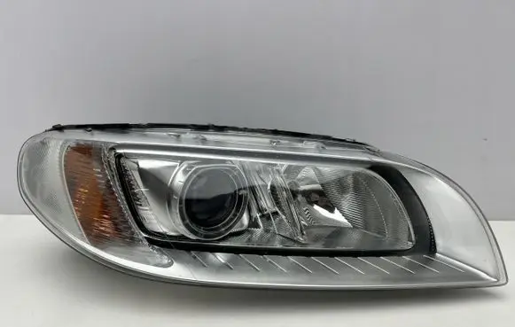 Volvo V70 Headlight/headlamp 31420014