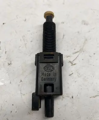 Audi A6 S6 C4 4A Brake pedal sensor switch 161949117