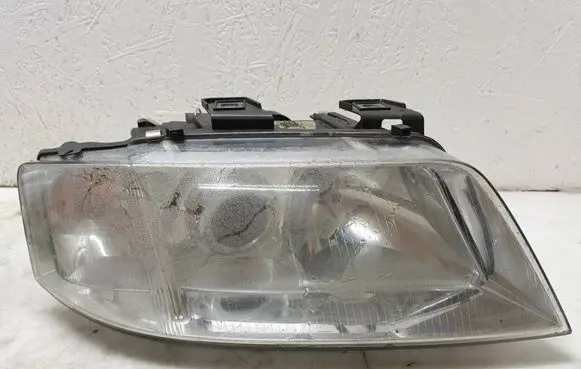 Audi A6 S6 C5 4B Headlight/headlamp 15381400