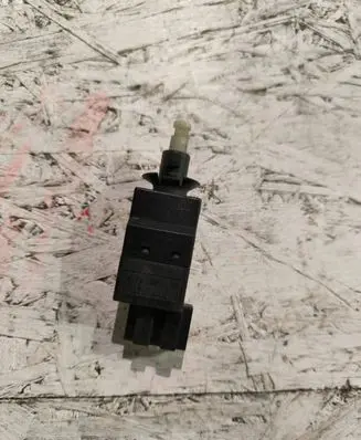 Mercedes-Benz E W211 Brake pedal sensor switch 0015454009