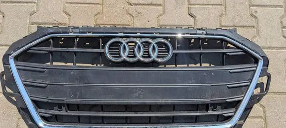 Audi A4 S4 B9 8W Front bumper upper radiator grill 8W0853651D 8U0853651D