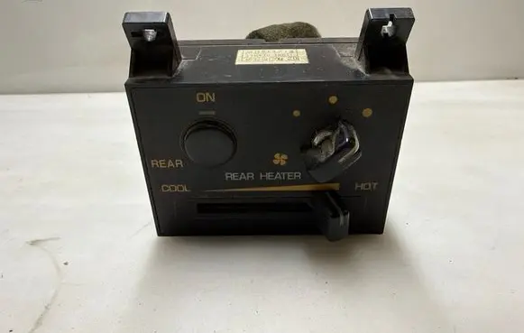 Mitsubishi Pajero Climate control unit MB813314 3501YU29 146430186