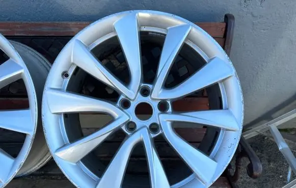 Tesla Model 3 R19 alloy rim 