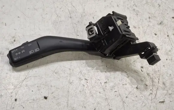 Volkswagen Golf VI Indicator stalk 1K0953513A