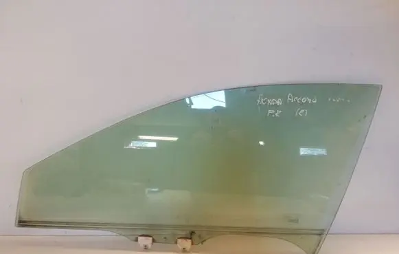 Honda Accord Front door window glass four-door 43R00034
