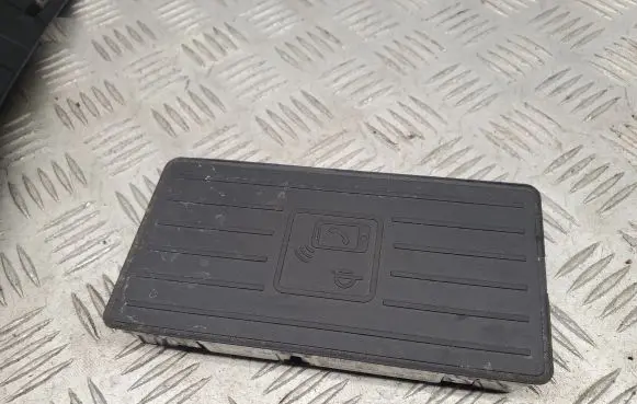 Audi Q8 Wireless charging module 4N0035502B
