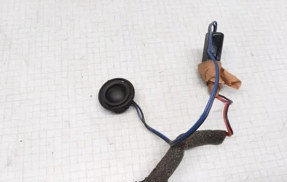 Seat Ibiza III (6L) Front door high frequency speaker