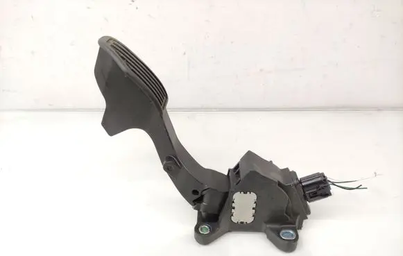 Toyota Yaris Accelerator throttle pedal 781100D120