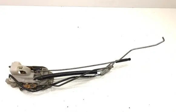 Honda CR-V Front door lock