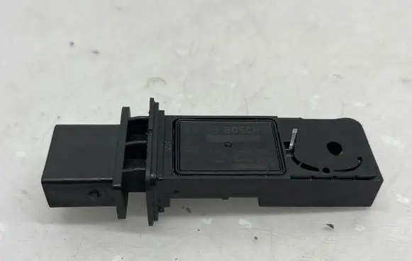 Mercedes-Benz ML W164 Mass air flow meter A6420940148