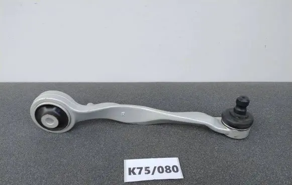 Volkswagen PASSAT B5 Front control arm 4D0407510G