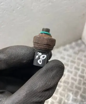 Land Rover Freelander Air conditioning (A/C) pressure sensor 