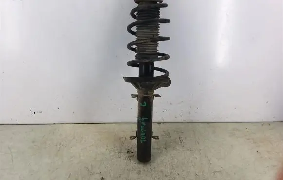 Skoda Octavia Mk1 (1U) Front shock absorber with coil spring