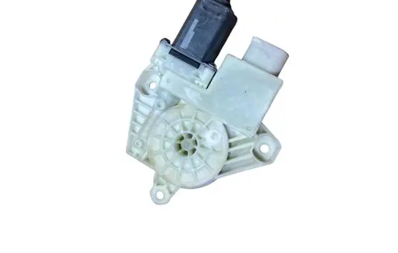 BMW M5 F90 Front door window regulator motor 7455031 035315105
