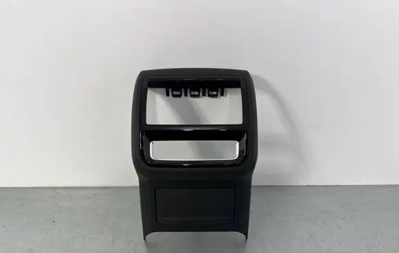 Volkswagen PASSAT B8 Rear air vent grill 3G0863916