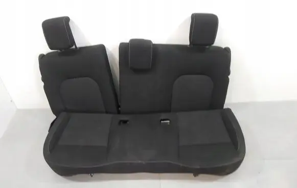 Dacia Duster II Second row seats 
