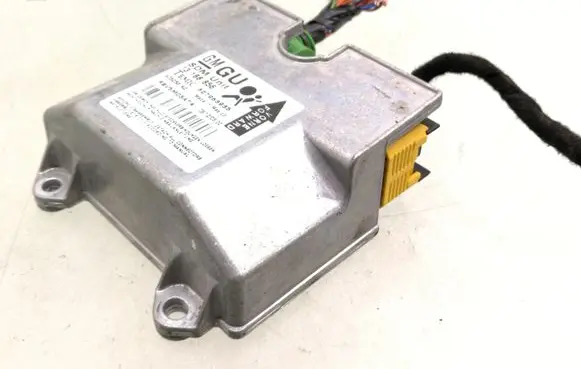 Opel Zafira B Airbag control unit/module 13188856 327963935 403253A2