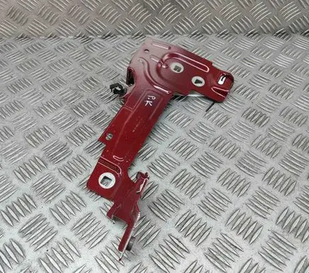 Fender mounting bracket
