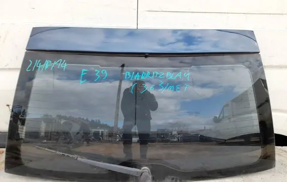 BMW 5 E39 Opening tailgate glass E39SZYB