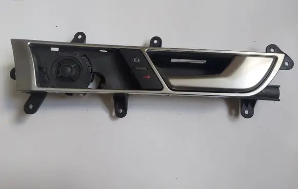 Audi A6 S6 C6 4F Front door interior handle 4F0837020C
