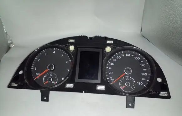 Volkswagen PASSAT CC Speedometer (instrument cluster) 3C8920970F