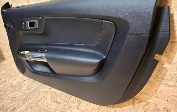 Ford Mustang VI Front door card panel trim JR3B6323942FA JR3B6323942FA3ZHE