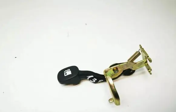 Hyundai Santa Fe Fuel cap release pull handle 