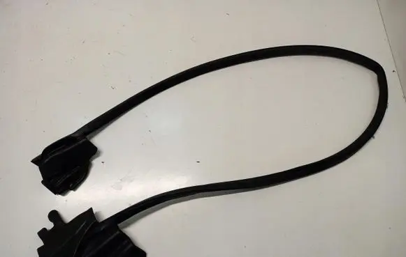 Tesla Model S Front door rubber seal 17275450333