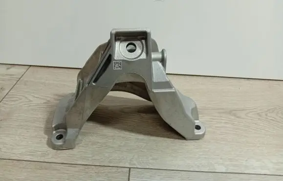 BMW X5 F15 Engine mount bracket 22119844627