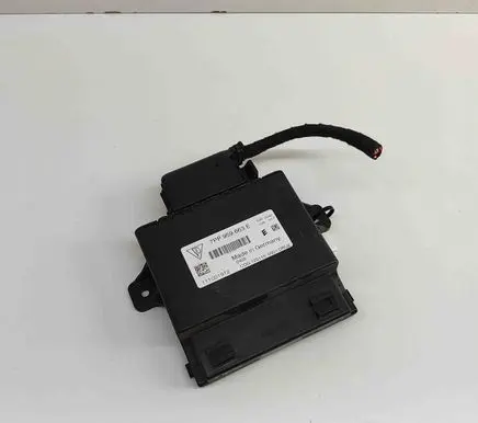 Volkswagen Touareg II Voltage converter/converter module 7PP959663E
