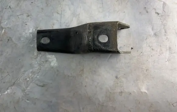 Volkswagen Polo IV 9N3 Engine mounting bracket 6Q0199851 6Q0199851AQ