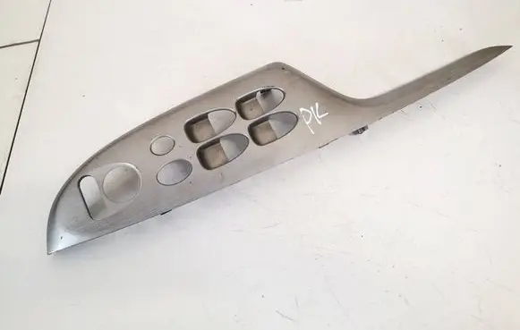 Honda Civic Front door window switch trim 83540smgg010m1 83540-smg-g010-m1