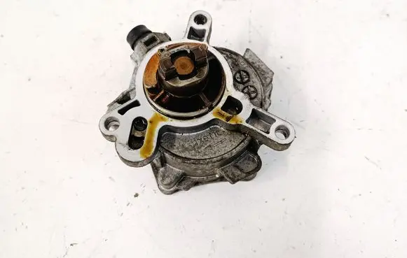 Volvo S60 Vacuum pump 31316688