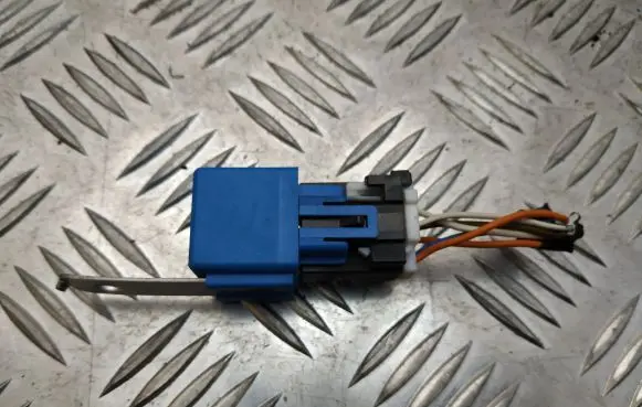 Hyundai Santa Fe Other relay 952302B600