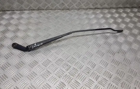 Skoda Octavia Mk1 (1U) Front wiper blade arm 1U1955410