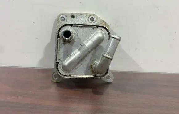 Mitsubishi Outlander IV Engine oil radiator 