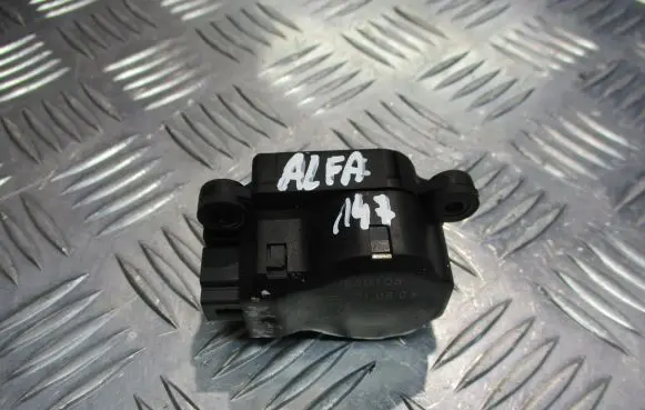 Alfa Romeo 147 Central body control module 52495067