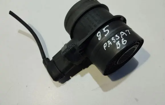 Volkswagen PASSAT B6 Mass air flow meter 0281002461 074906461B