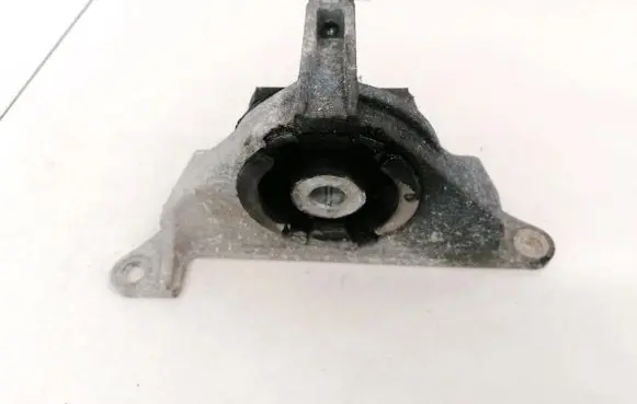 Fiat Punto (188) Engine mount bracket