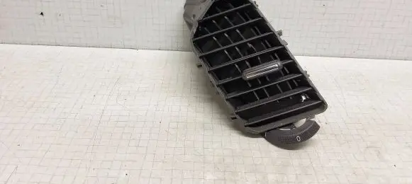 Opel Insignia A Dash center air vent grill 13282235