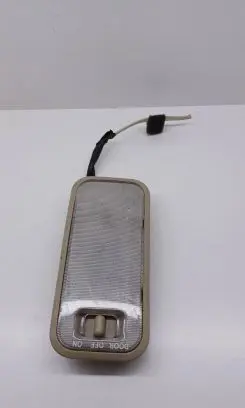Lexus CT 200H Rear seat light