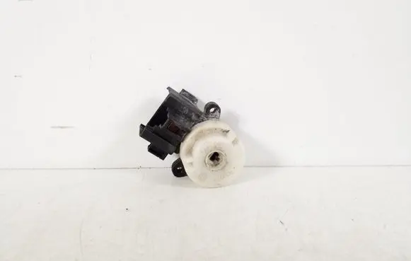 Toyota Corolla E120 E130 Ignition lock contact 84450-0D010