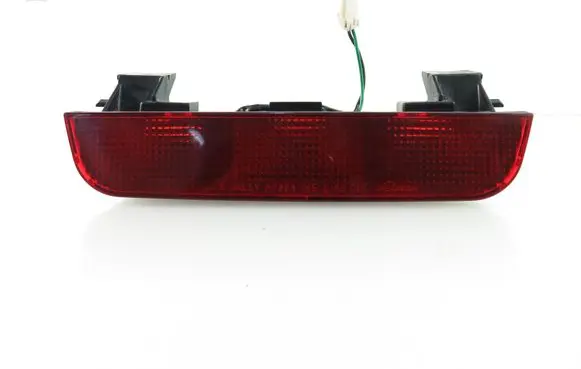 Mitsubishi Pajero Third/center stoplight