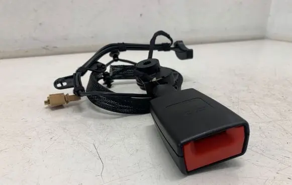 Volkswagen Golf Sportsvan Rear seatbelt buckle 510857754F