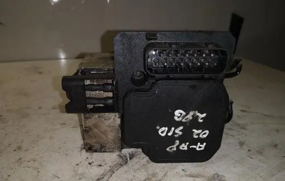Audi A8 S8 D2 4D ABS Pump A1803