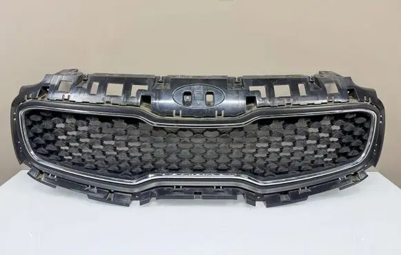 KIA Sportage Front bumper upper radiator grill 86352F1000