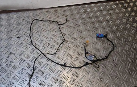 Audi A5 8T 8F Front door wiring loom 8T0971036