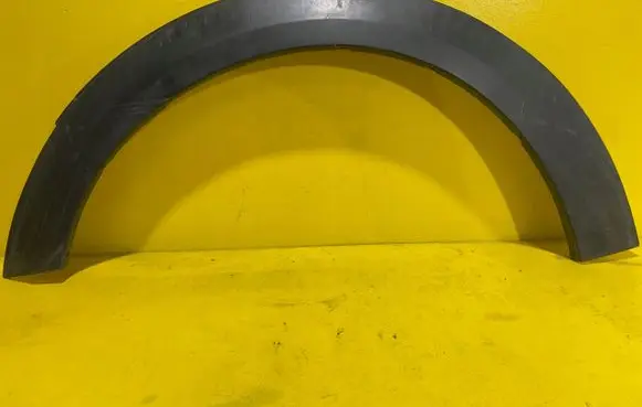 Mini Cooper Countryman R60 Front arch trim 9800761